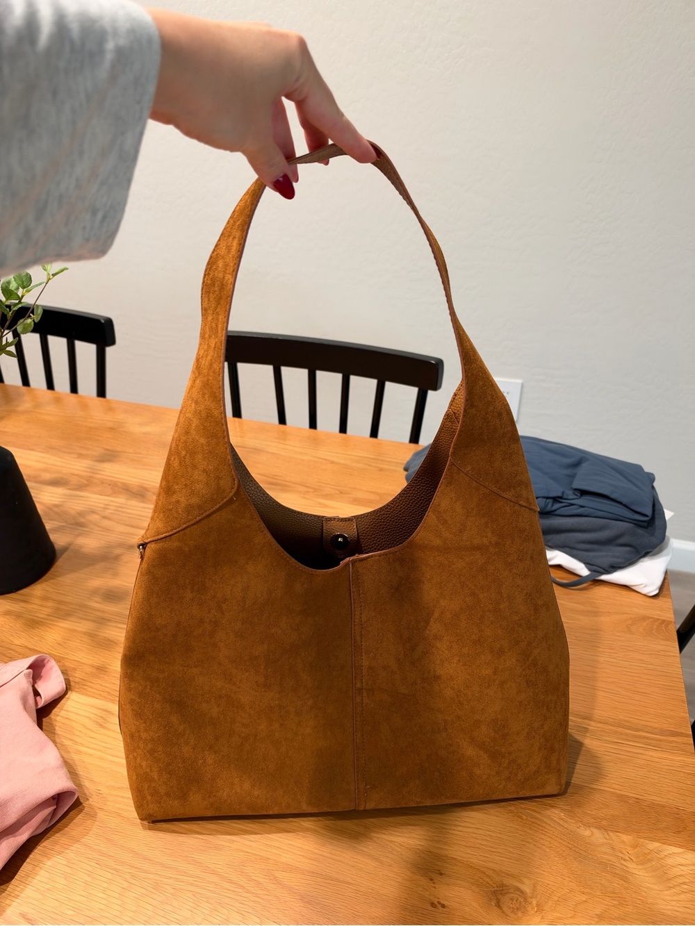Suede tote!